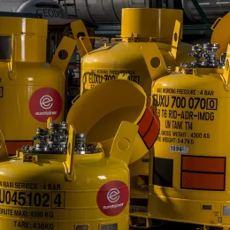 Small portable tank T14 & T50 on depot - Eurotainer