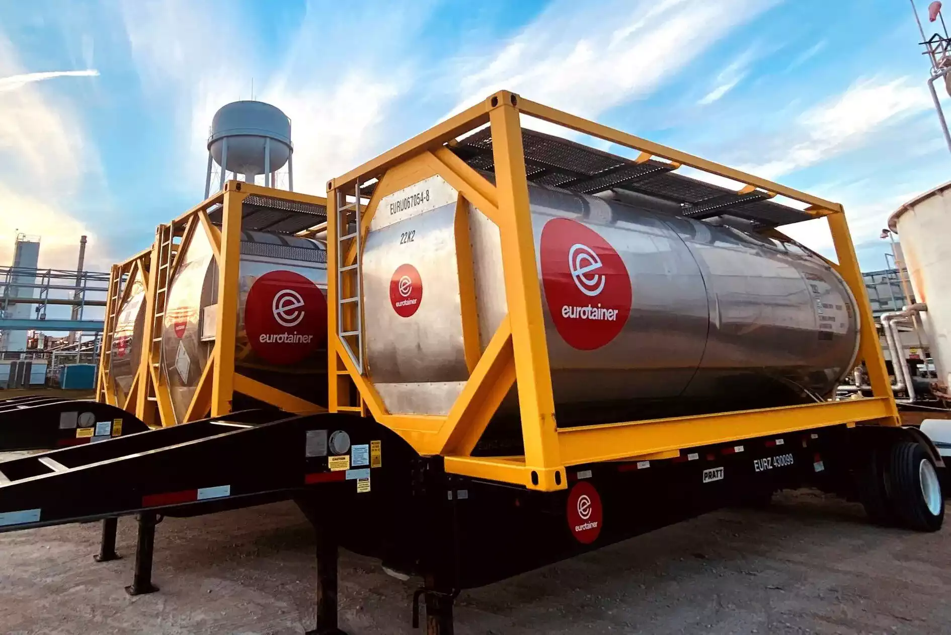 Specialized tank liquid on chassis storage on plant australia - eurotainer