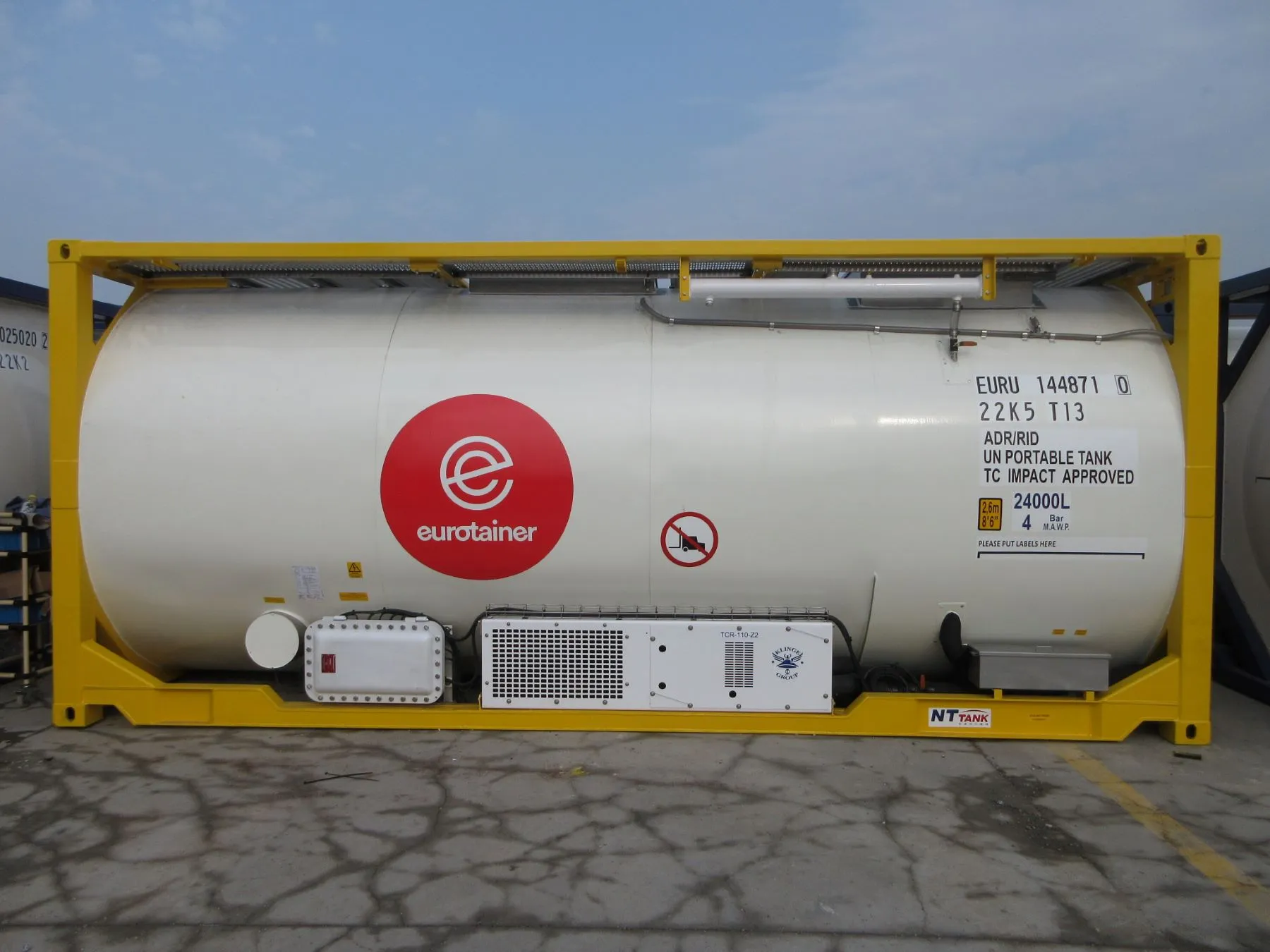 Temperature controlled T13 tank container storage - eurotainer